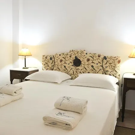 Villa Martha Spetses Town Room photo